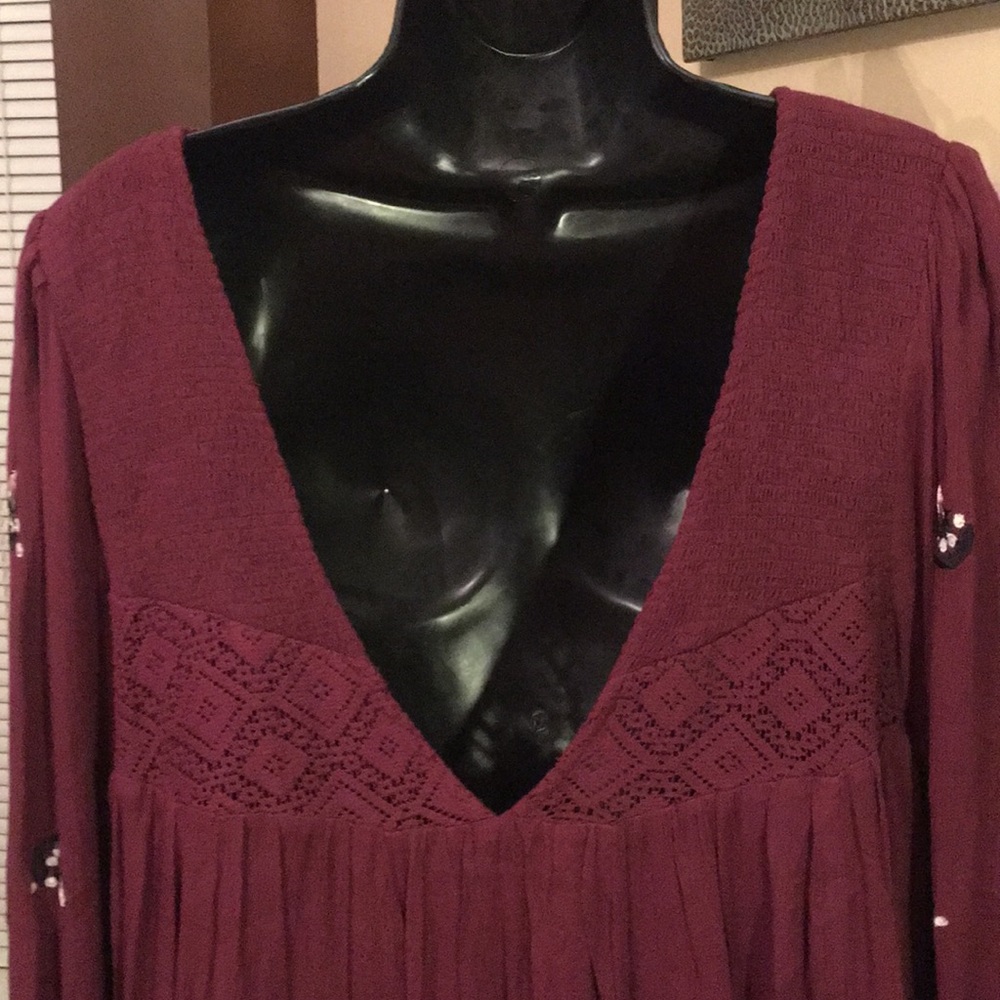 NWT WOMEN’S FREE PEOPLE WINE EMBROIDERED MINIDRESS - Picture 6 of 8
